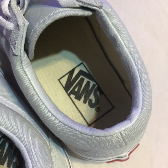 Vans - Picture 2 of 2